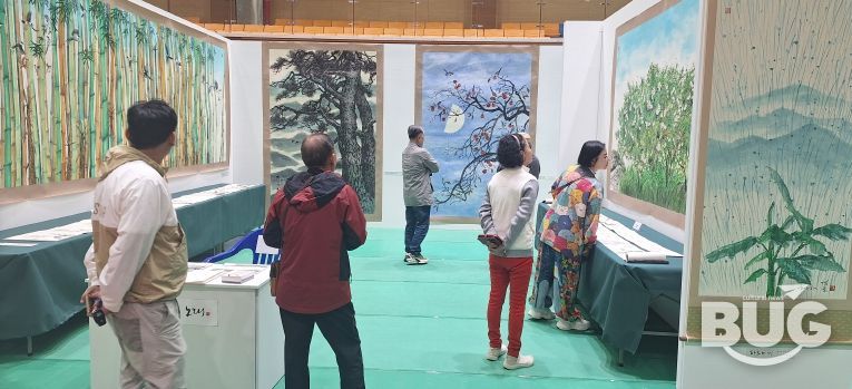 1. 이호신 작가 작품 ‘용소나무(2017년)’