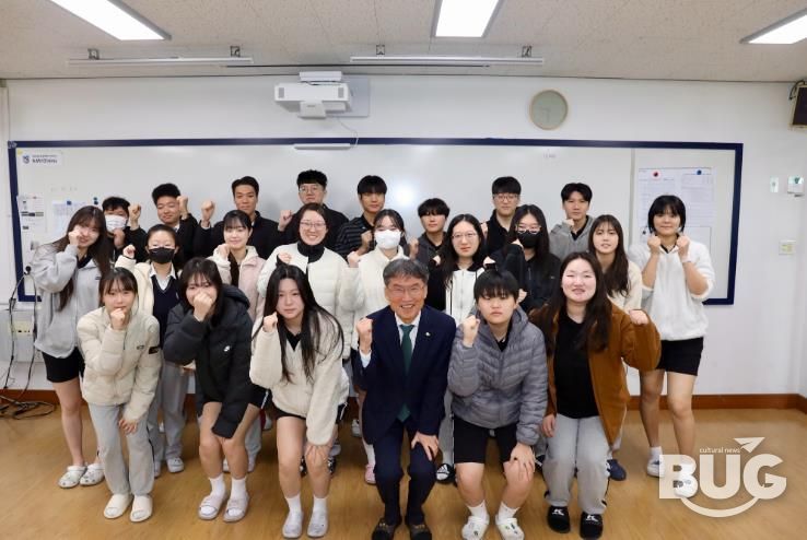 천창수 울산교육감, 수능 앞두고 고3 수험생 격려