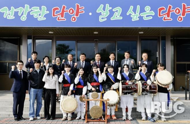 단성중 풍물패 공연