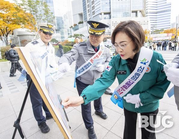 박희영 용산구청장, 교통법규 위반 근절 캠페인 동참